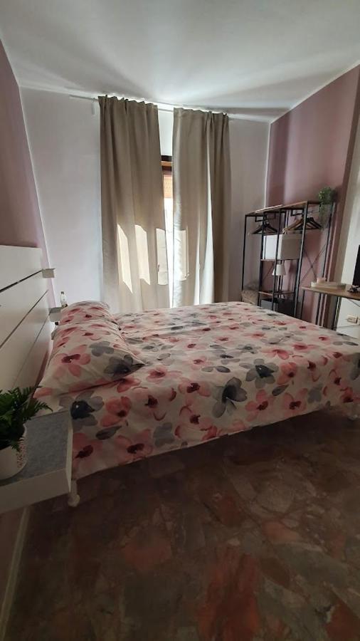 B&B De Matha House Napoli Bagian luar foto