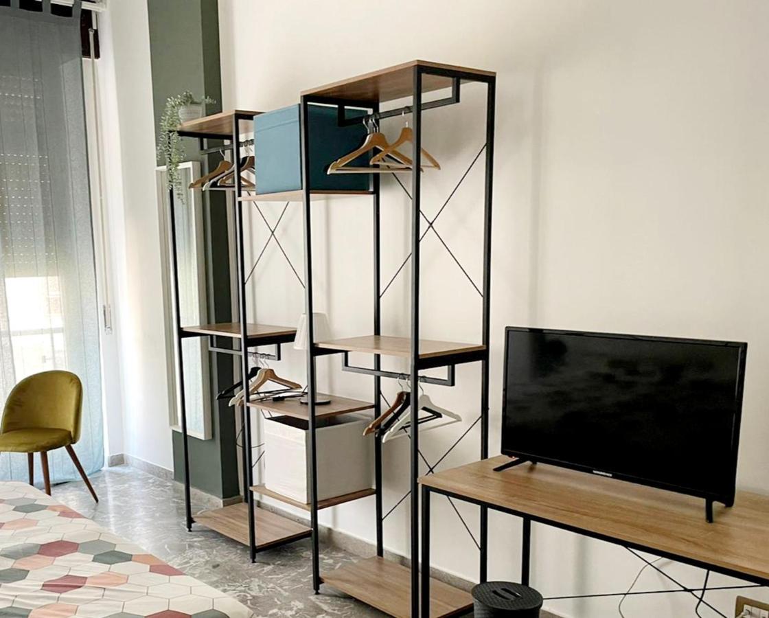 B&B De Matha House Napoli Bagian luar foto